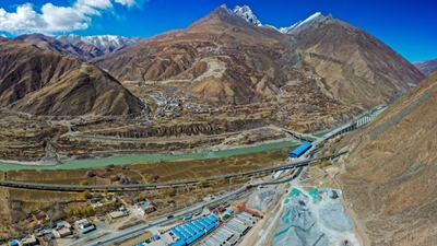雪域高原春日忙——西藏高原經濟高質量發展一線見聞